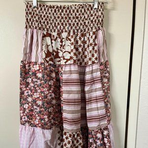 Universal Thread pink patterned floral skirt size small